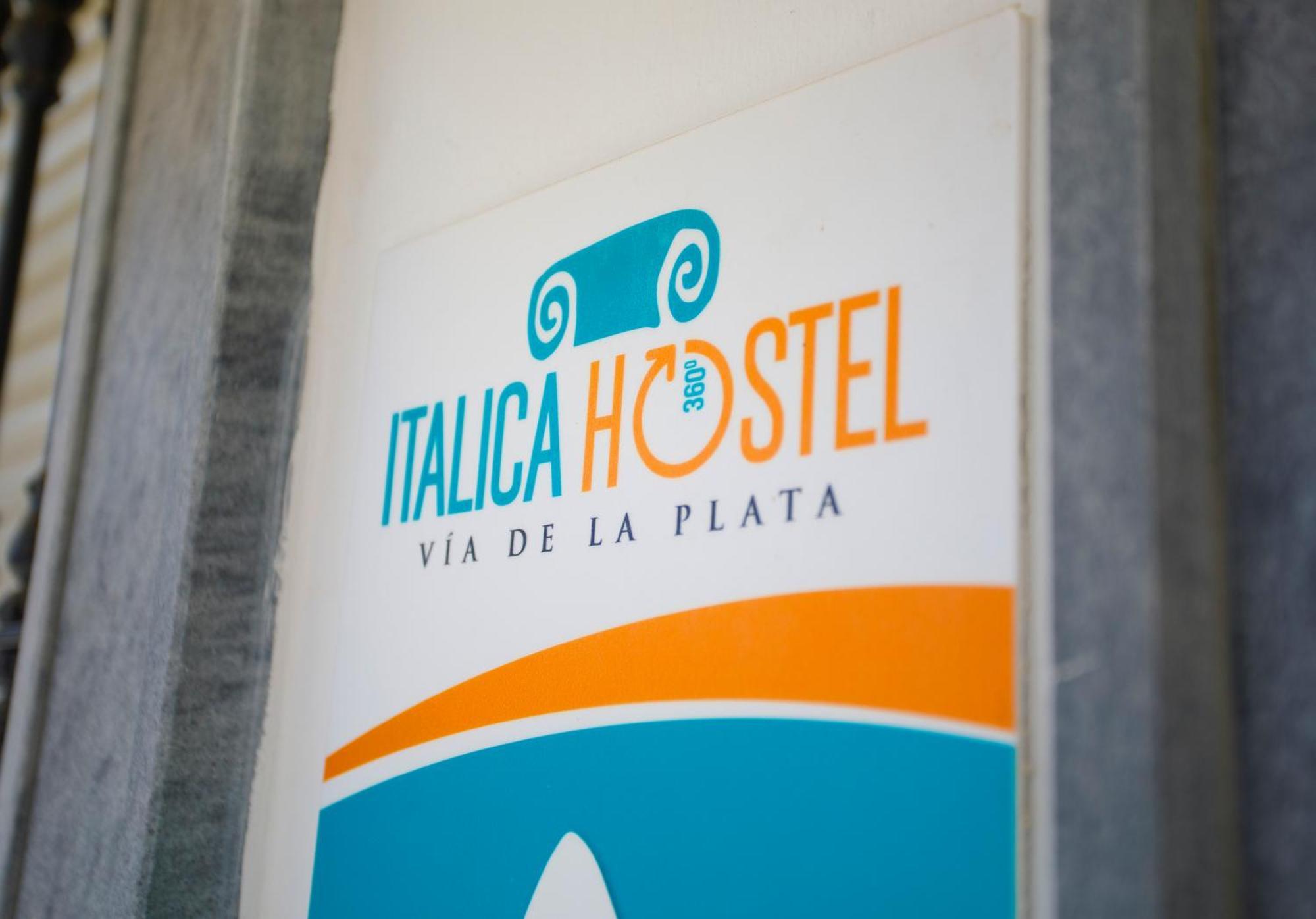 Italica Hostel Santiponce Bagian luar foto