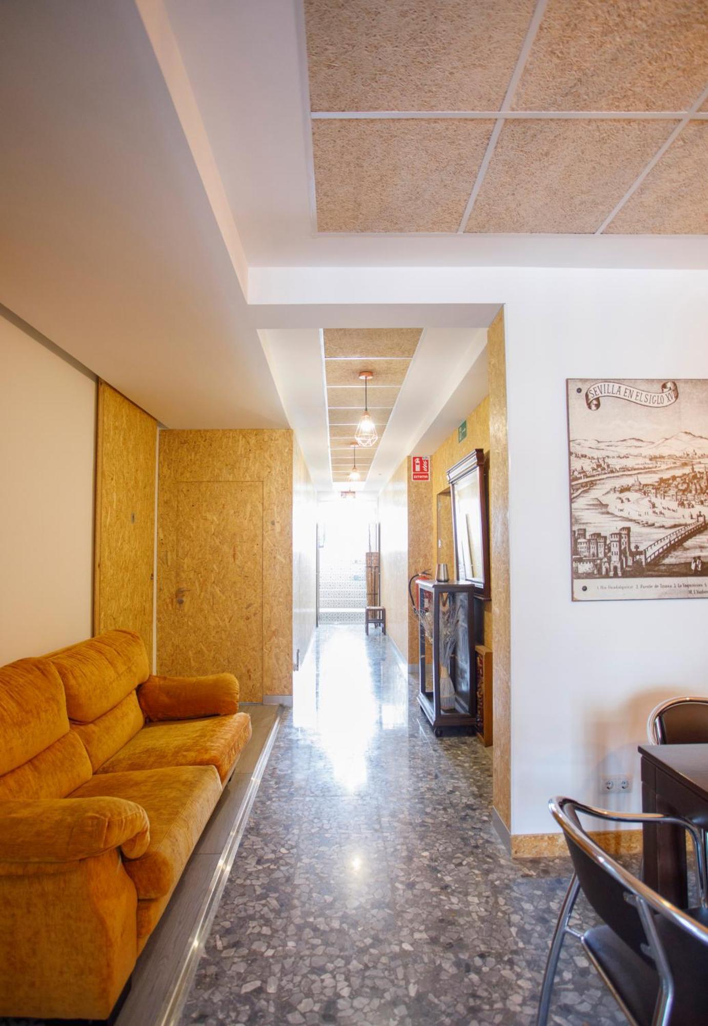 Italica Hostel Santiponce Bagian luar foto