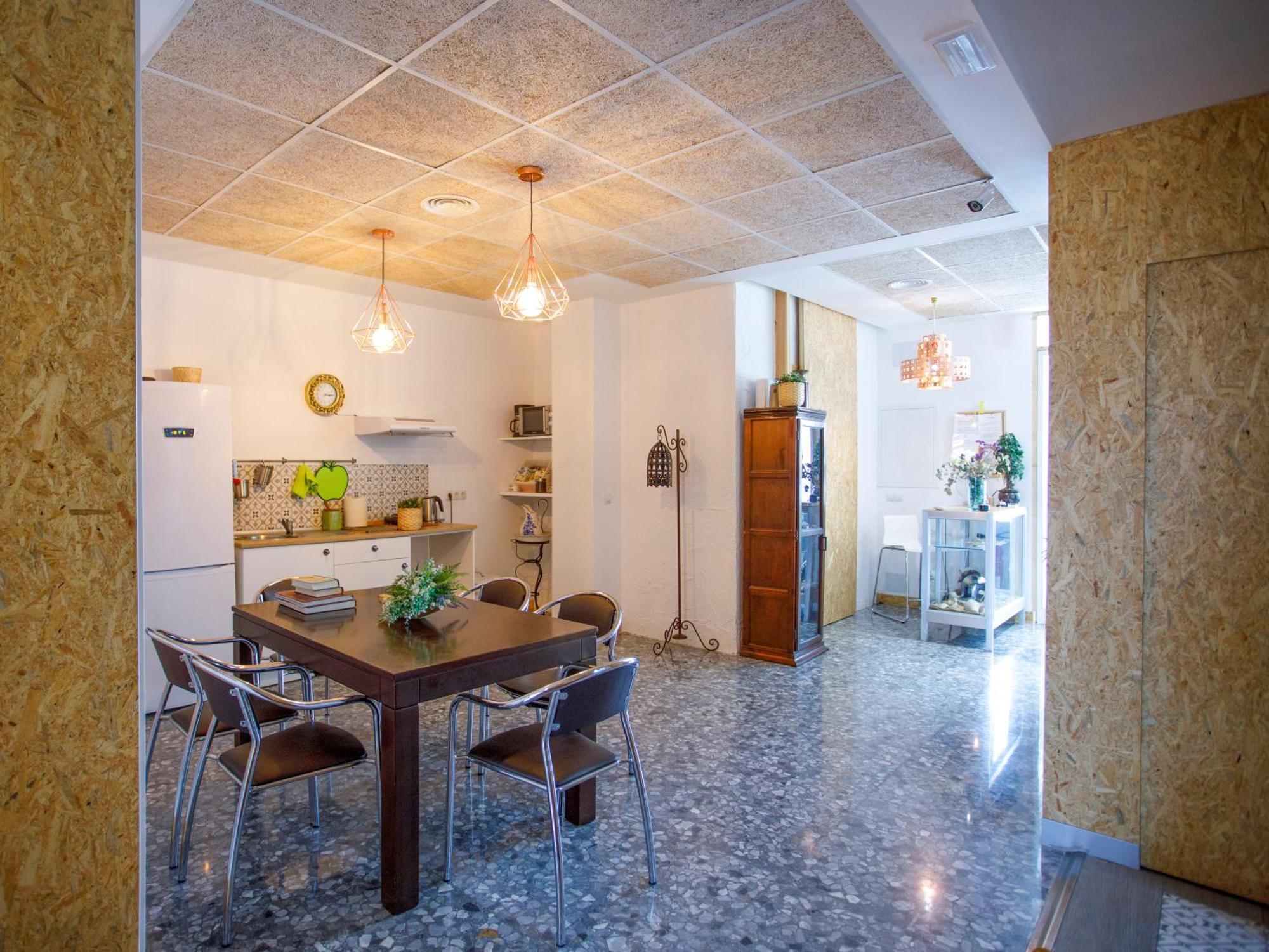 Italica Hostel Santiponce Bagian luar foto
